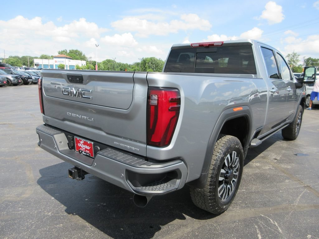 Certified 2026 GMC Sierra 3500 Denali Ultimate AWD/4WD image 6