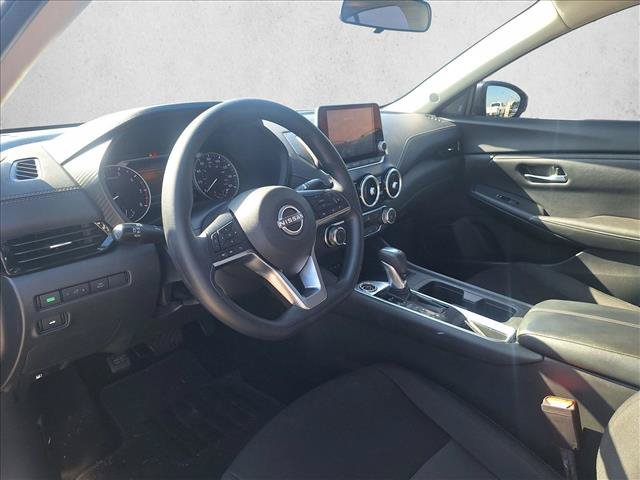Used 2024 Nissan Sentra SV FWD image 9