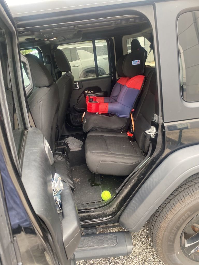 Used 2020 Jeep Wrangler Unlimited Sport image 8