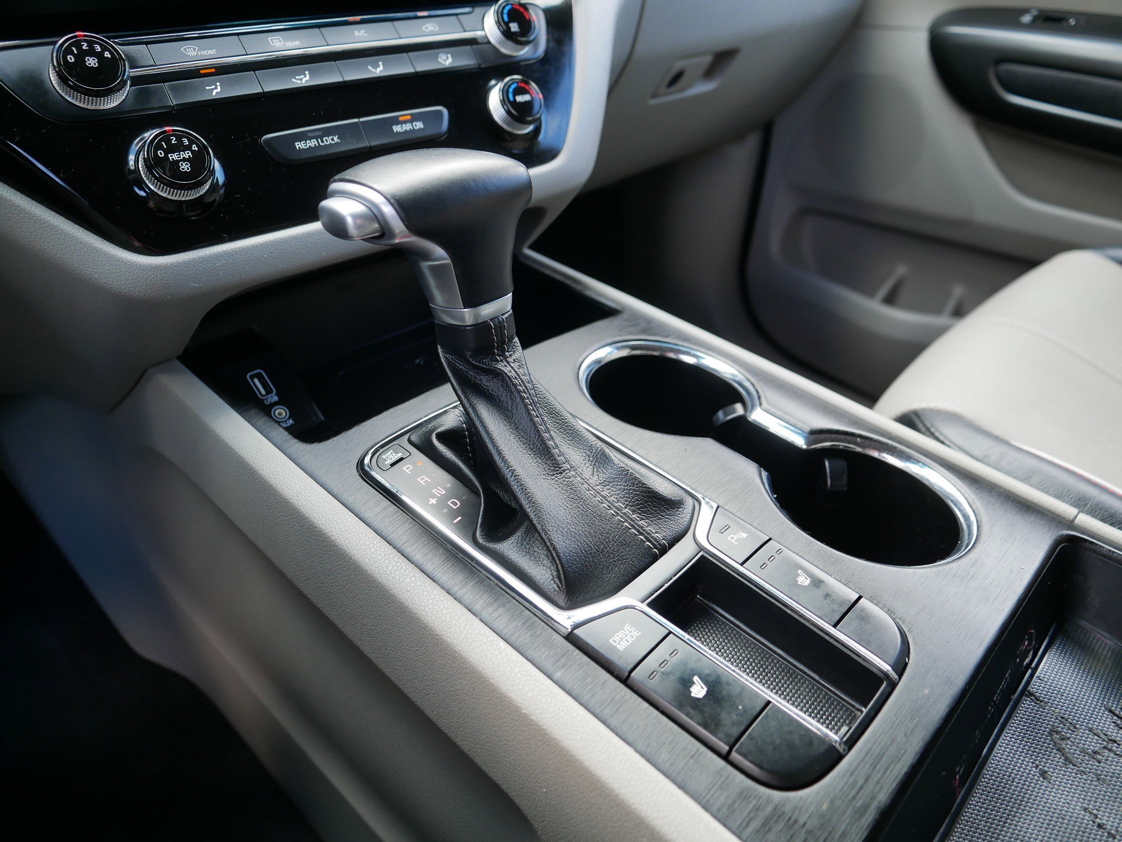 Certified 2019 Kia Sedona EX FWD image 24