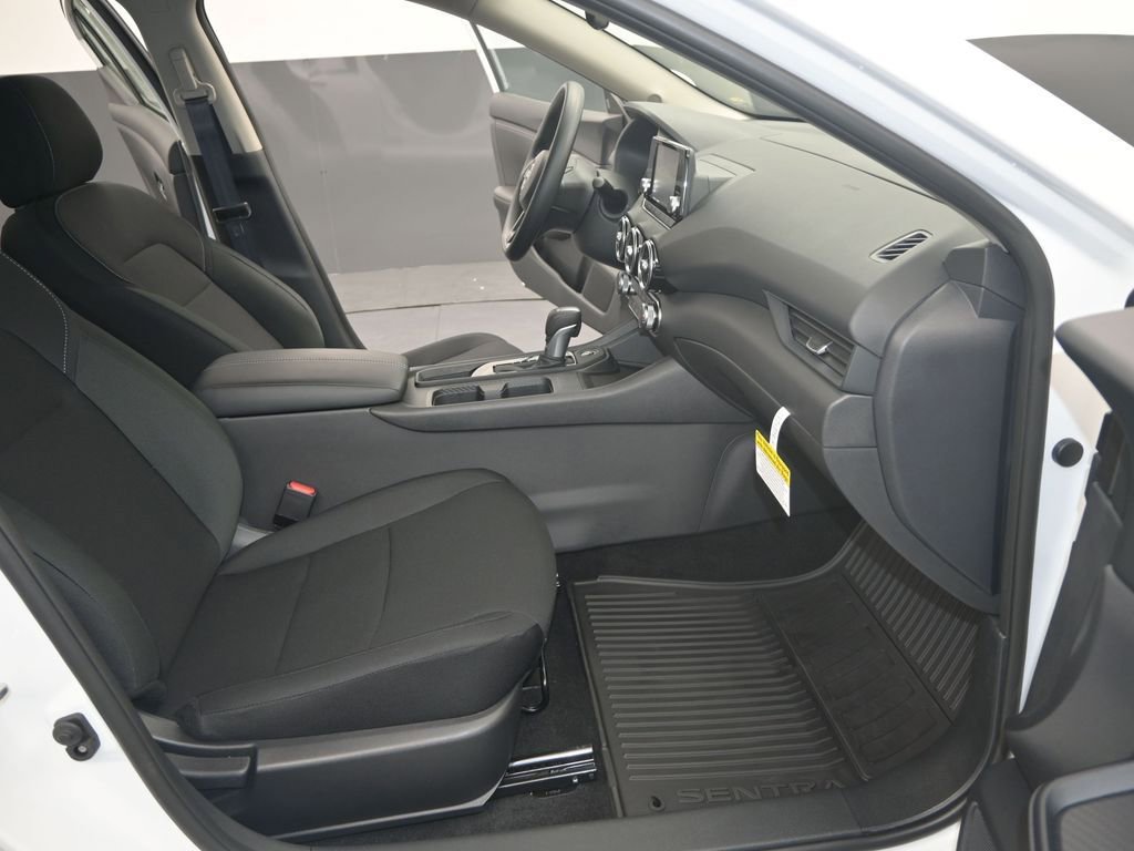 Certified 2025 Nissan Sentra S image 24