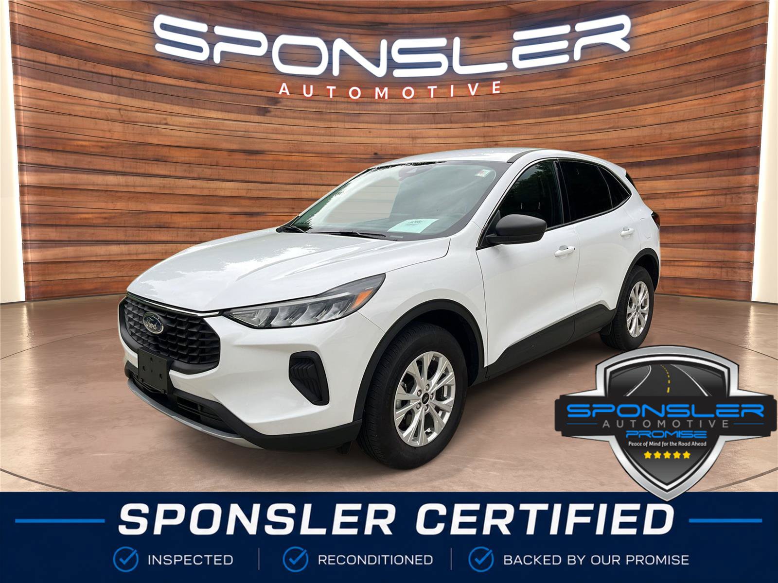 Used 2024 Ford Escape Active AWD/4WD image 1