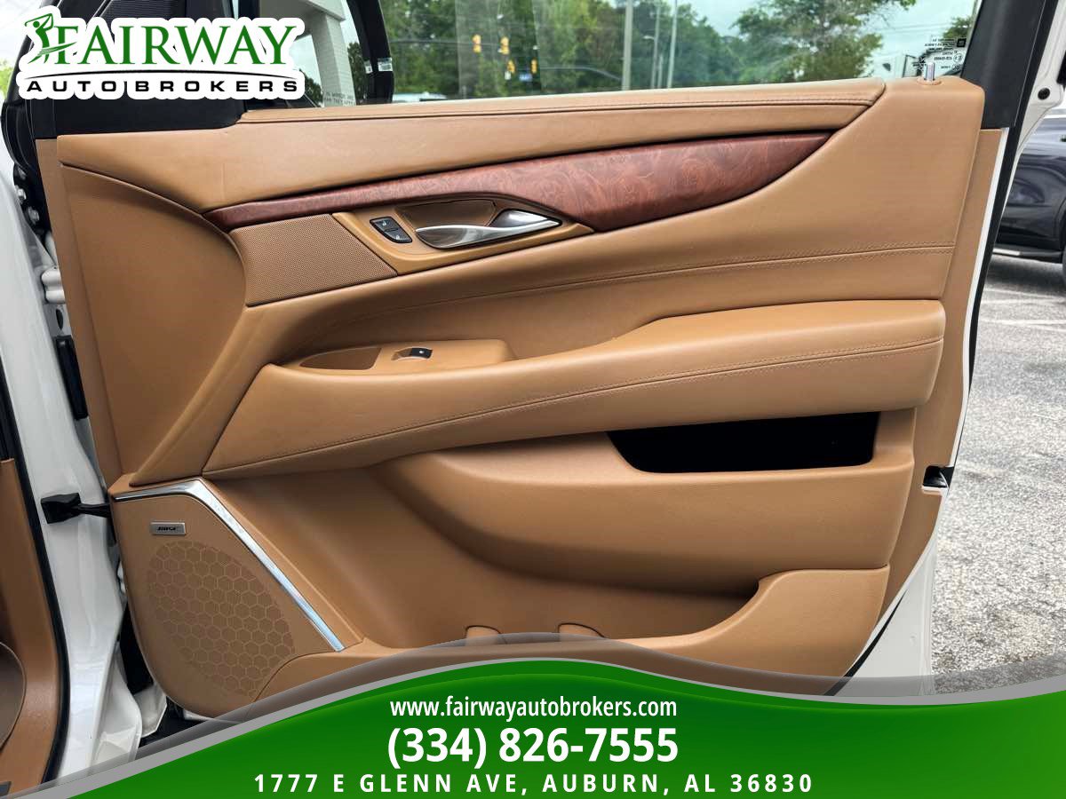 Used 2016 Cadillac Escalade Platinum AWD/4WD image 34