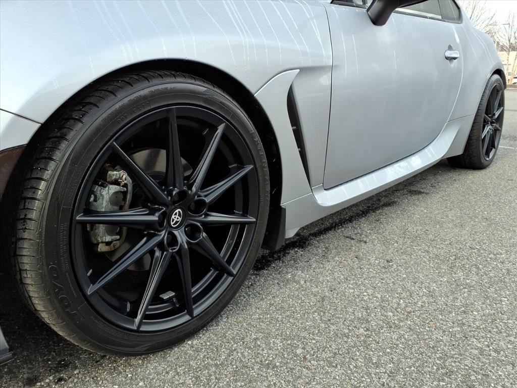 Used 2023 Toyota GR86 Premium image 10