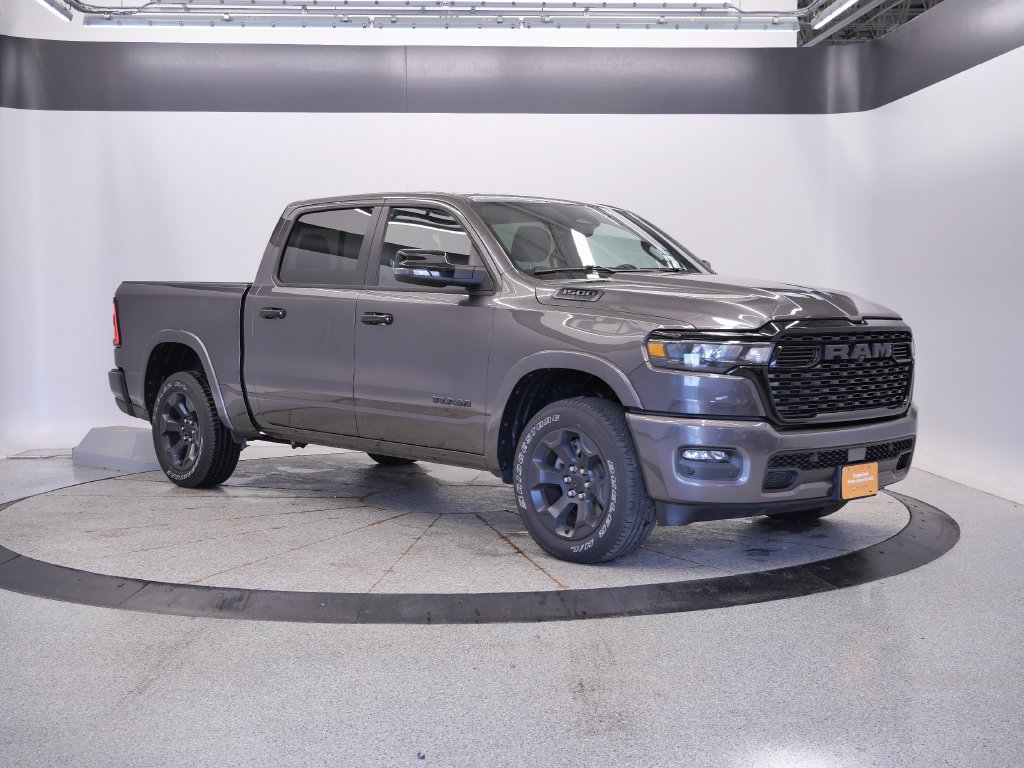 Used 2025 RAM 1500 Big Horn AWD/4WD image 7