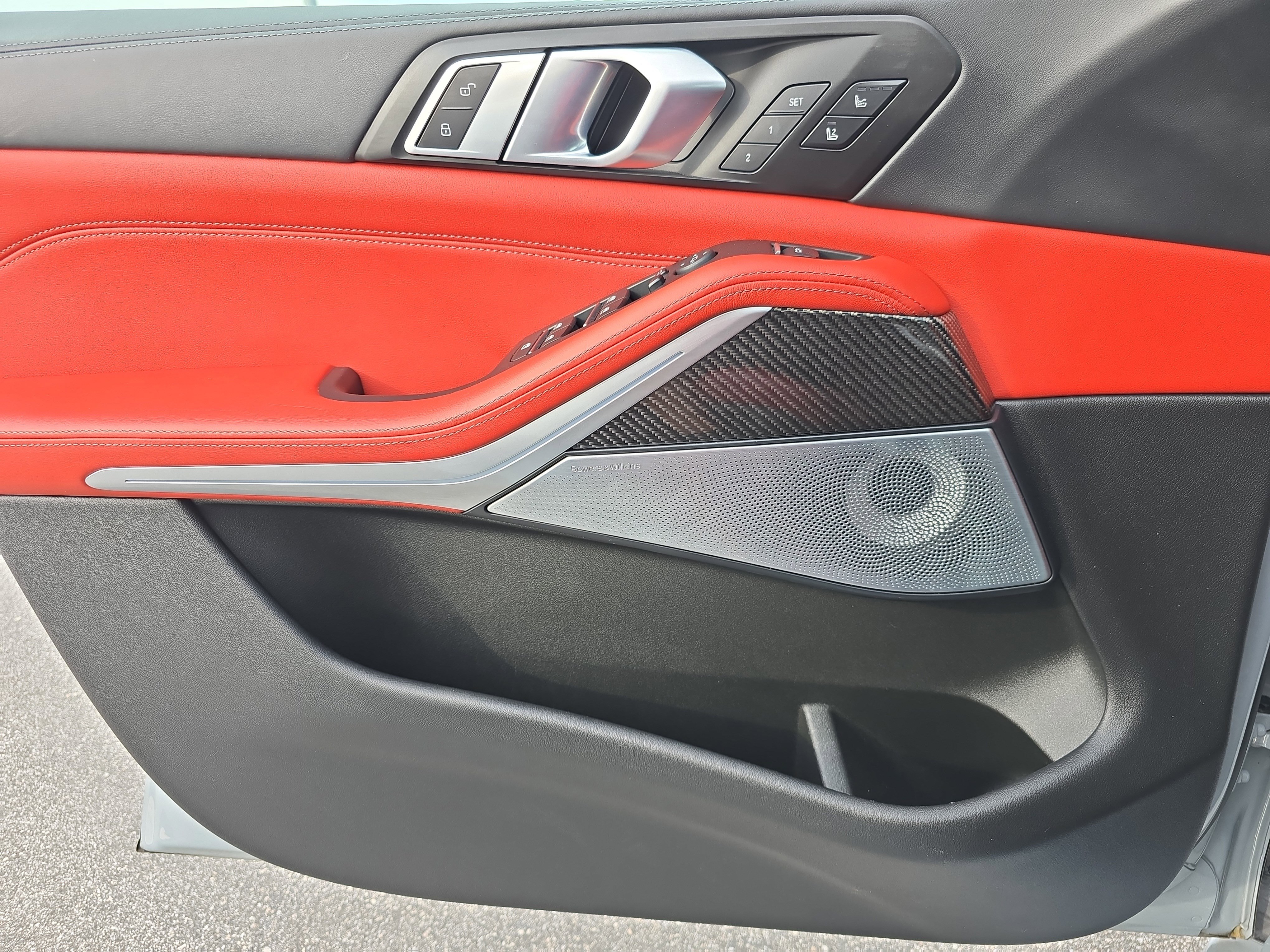 Used 2024 BMW X5 M Competition w/ Executive Package image 25