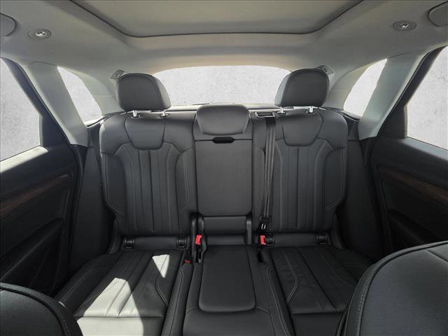Certified 2023 Audi Q5 e Premium w/ Convenience Package image 15
