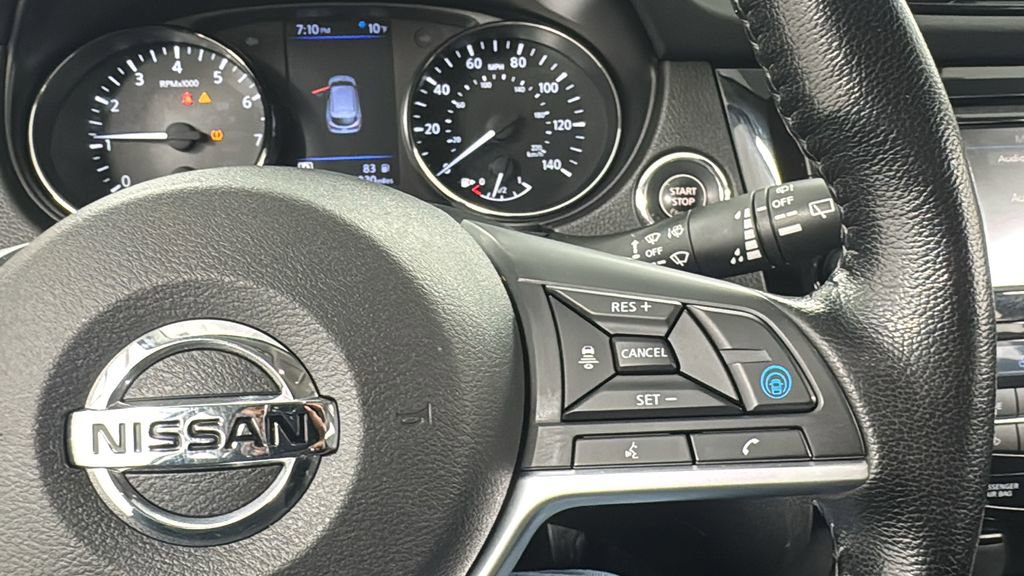 Used 2021 Nissan Rogue Sport SV w/ Technology Package image 14