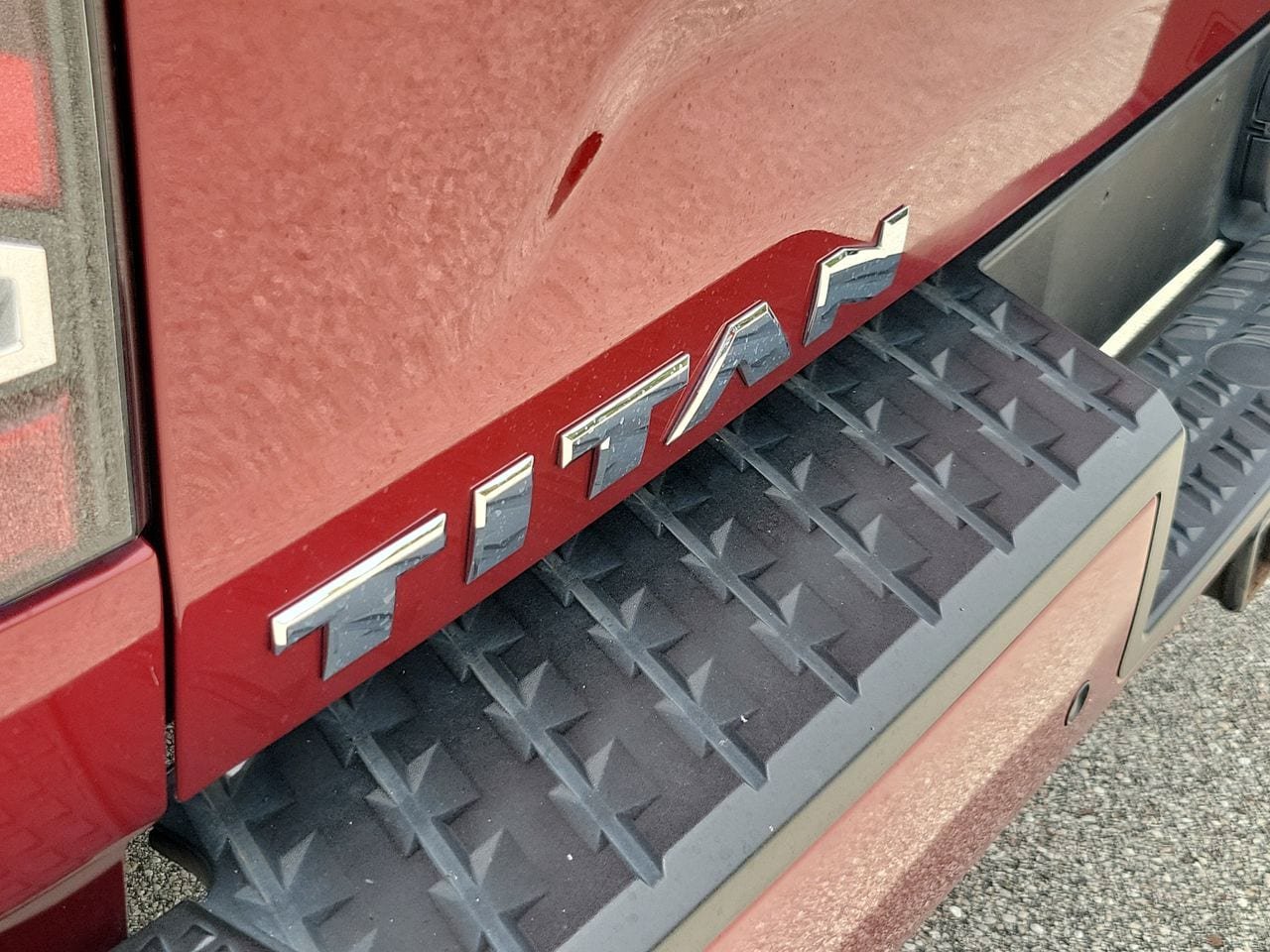 Used 2021 Nissan Titan SL AWD/4WD image 6