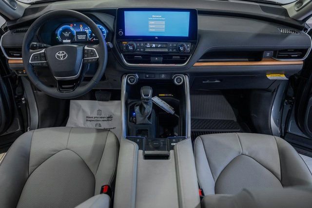 New 2026 Toyota Grand Highlander Limited image 21