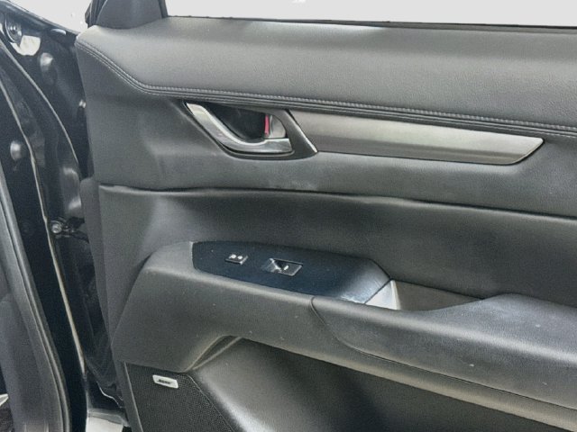 Used 2018 MAZDA CX-5 Touring w/ Preferred Equipment Package FWD image 30