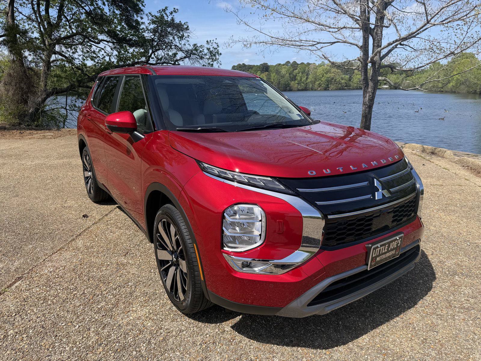 New 2026 Mitsubishi Outlander SE AWD/4WD image 1