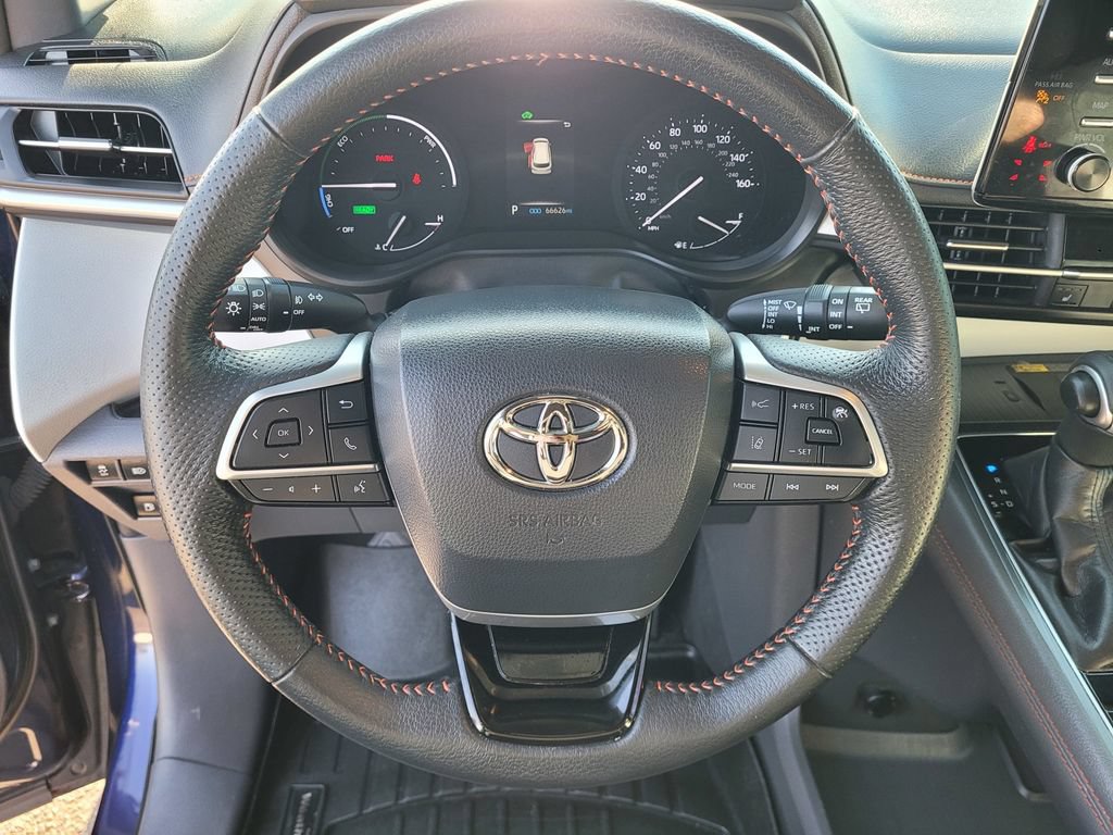 Used 2022 Toyota Sienna XSE w/ XSE Plus Package AWD/4WD image 21