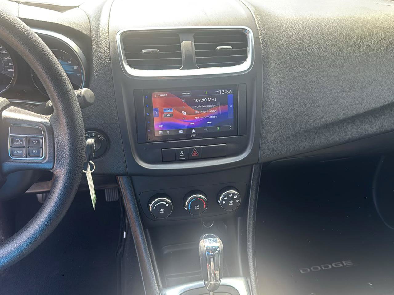 Used 2014 Dodge Avenger SE w/ Blacktop Package FWD image 10