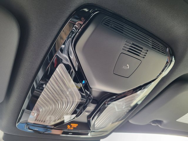 New 2026 BMW X5 xDrive50e w/ Premium Package image 26