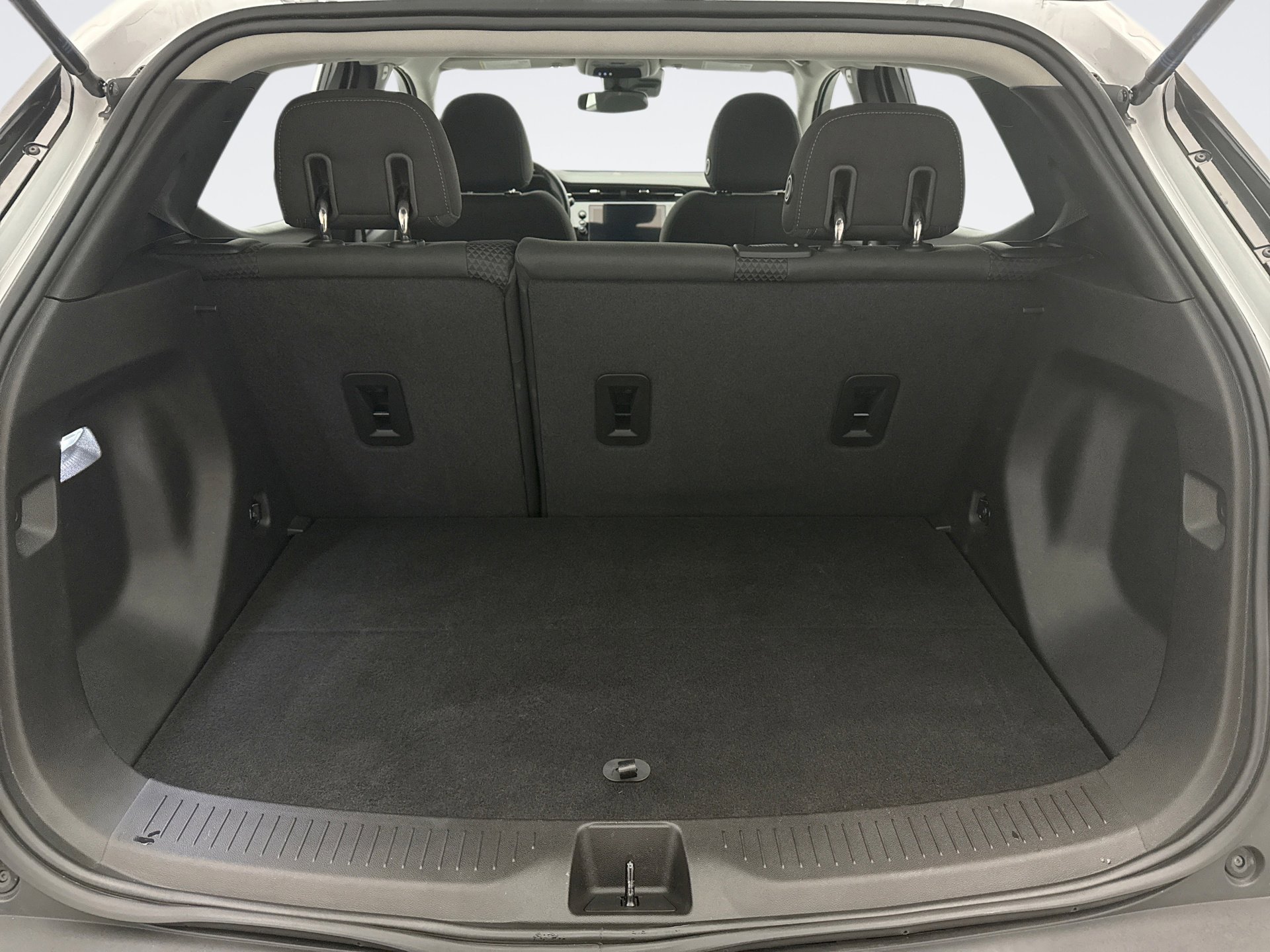 Used 2022 Chevrolet Bolt EUV LT w/ Comfort Package image 20