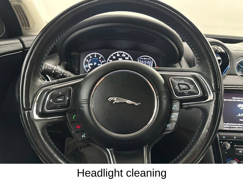 Used 2016 Jaguar XJ R-Sport AWD/4WD image 41