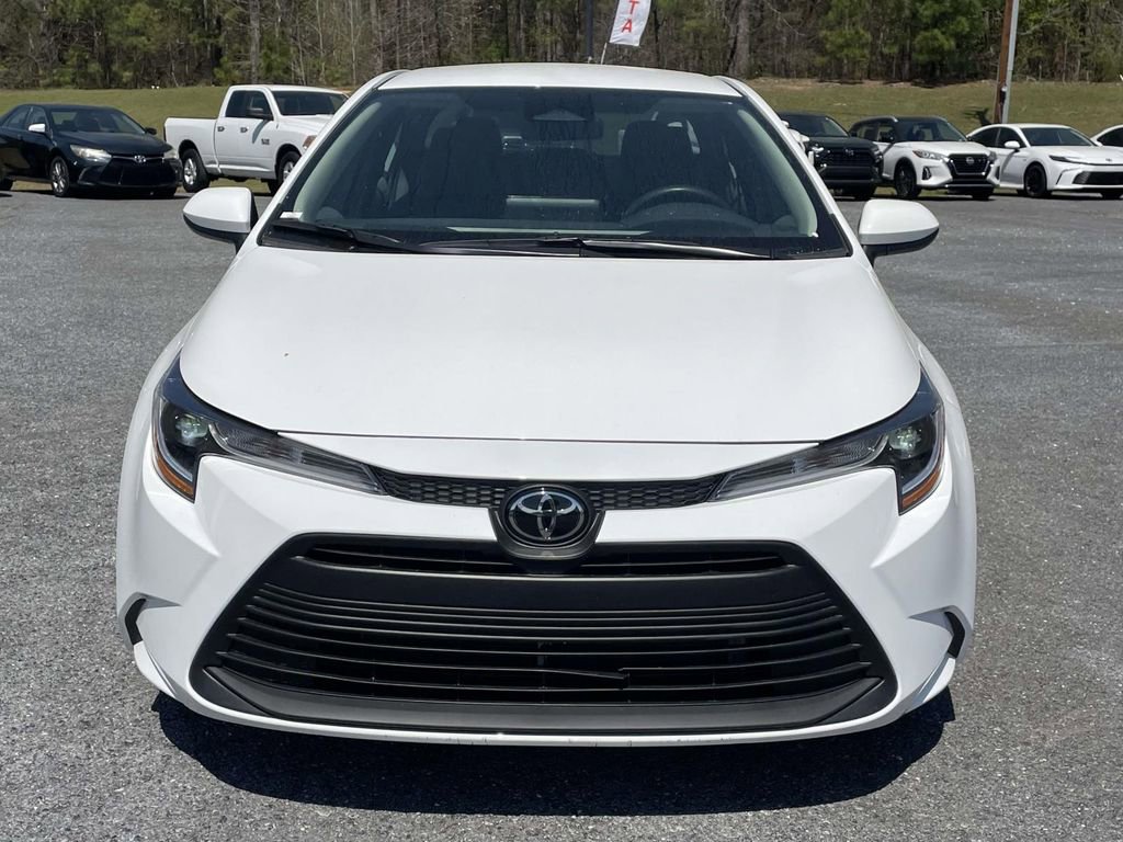 Used 2026 Toyota Corolla LE image 7
