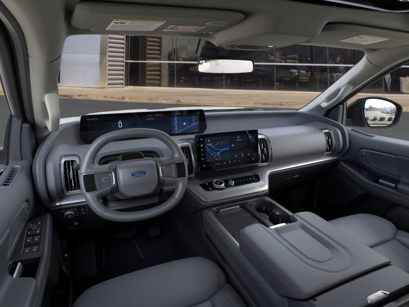 New 2025 Ford Expedition Active image 9