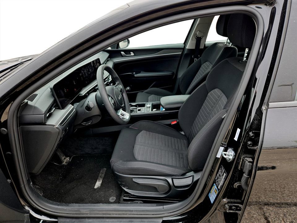 Used 2025 Kia K5 LXS image 28