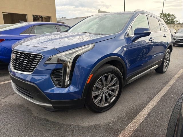 Used 2021 Cadillac XT4 Premium Luxury FWD image 3