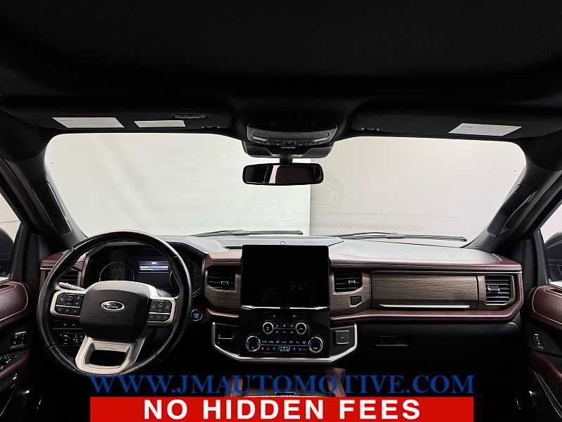 Used 2023 Ford Expedition Limited image 12