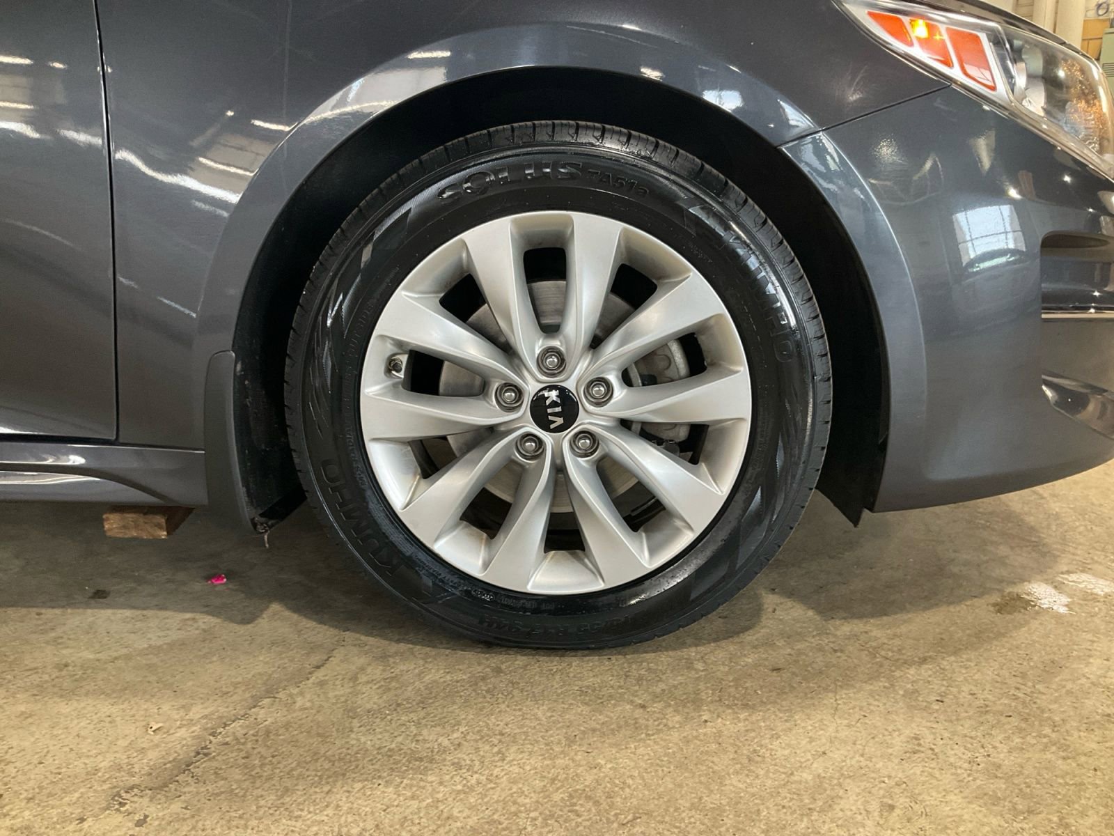 Used 2018 Kia Optima EX FWD image 18