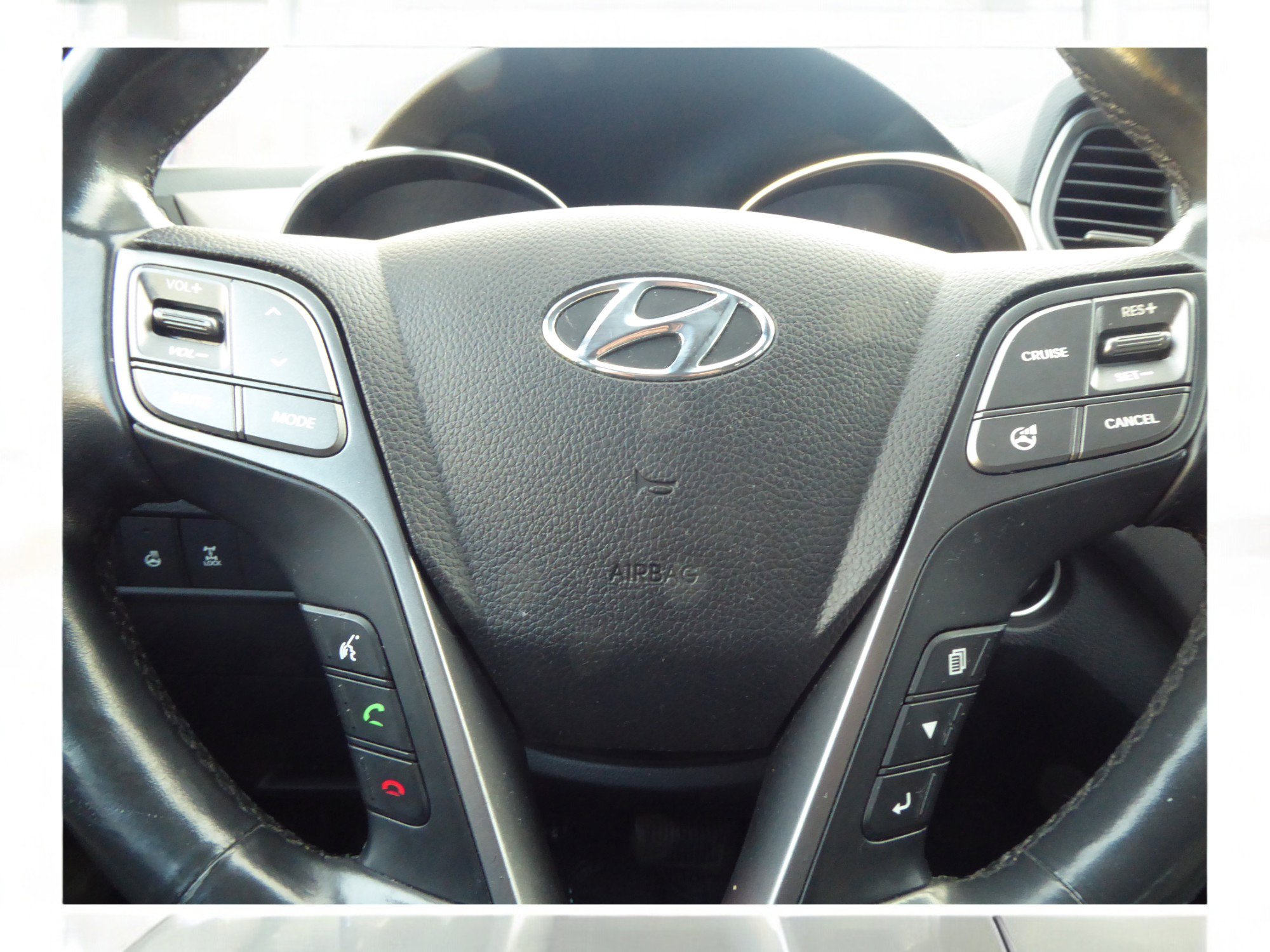 Used 2013 Hyundai Santa Fe Sport image 11