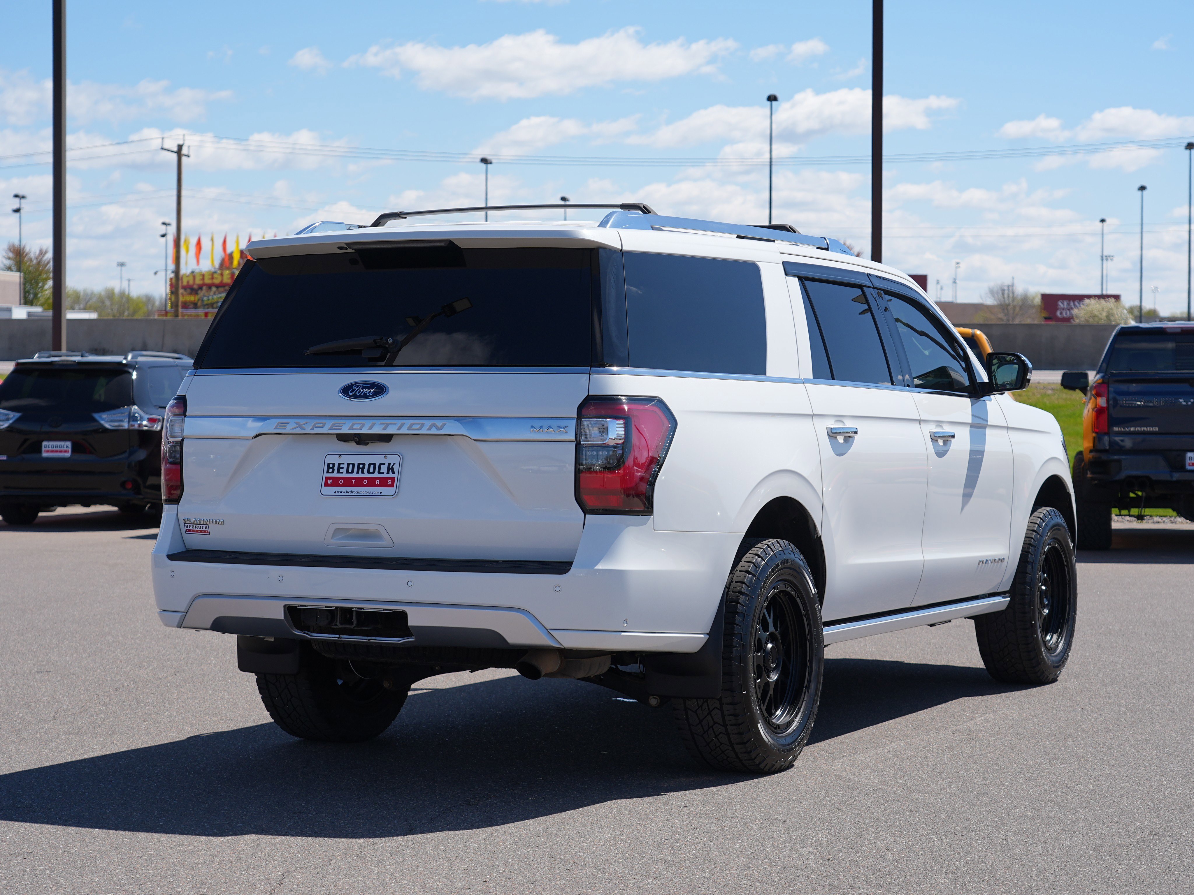 Used 2021 Ford Expedition Max Platinum AWD/4WD image 3