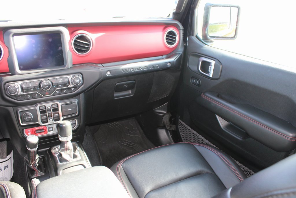 Used 2020 Jeep Wrangler Unlimited Rubicon w/ Uconnect 4C Nav & Sound Group image 34