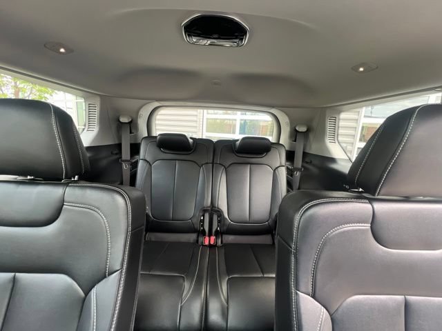 Used 2023 Jeep Grand Cherokee L Limited AWD/4WD image 20