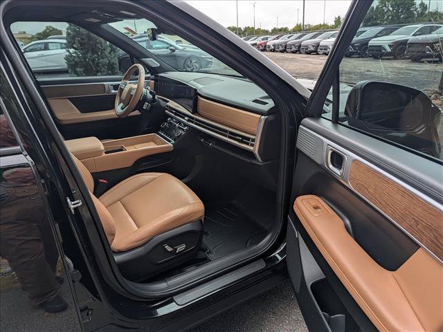 Certified 2024 Hyundai Santa Fe Limited AWD/4WD image 11