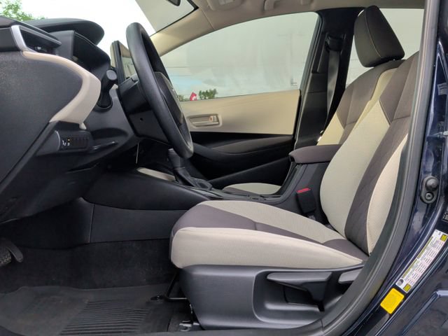 Used 2025 Toyota Corolla LE FWD image 13
