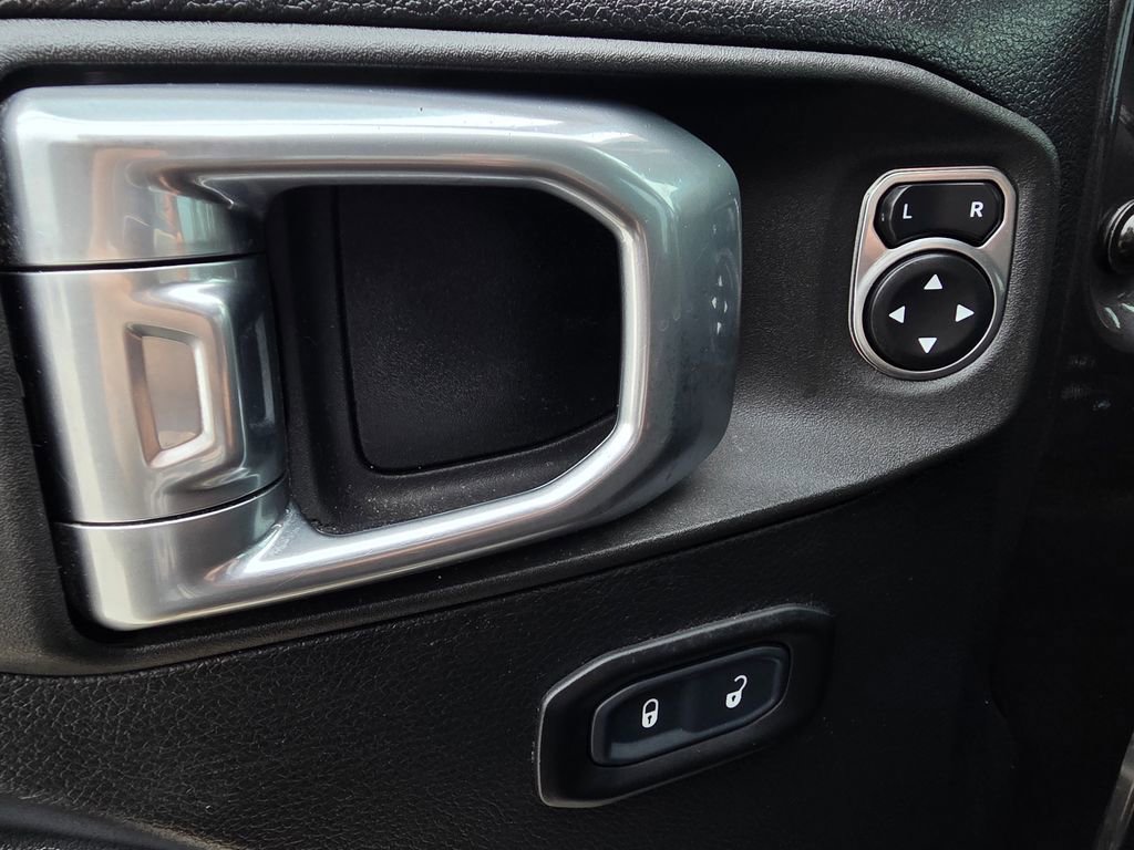 Used 2021 Jeep Wrangler Unlimited Sport image 12