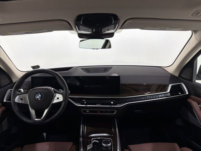 Used 2026 BMW X7 xDrive40i w/ Premium Package image 33