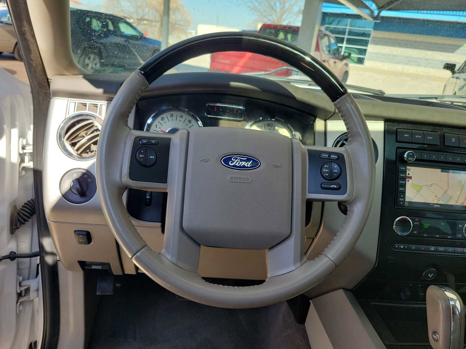 Used 2013 Ford Expedition Limited image 11