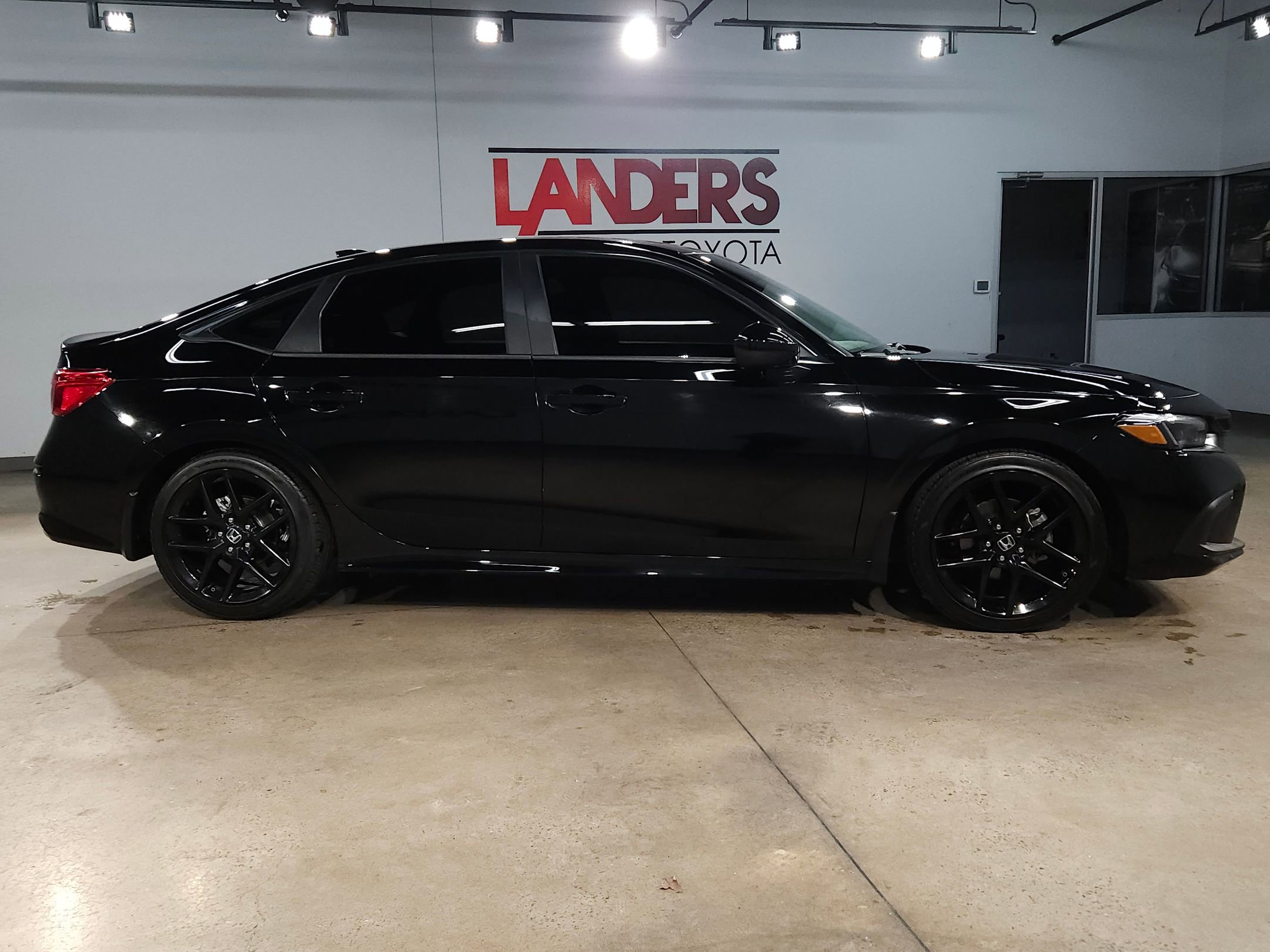 Used 2022 Honda Civic Sport image 8