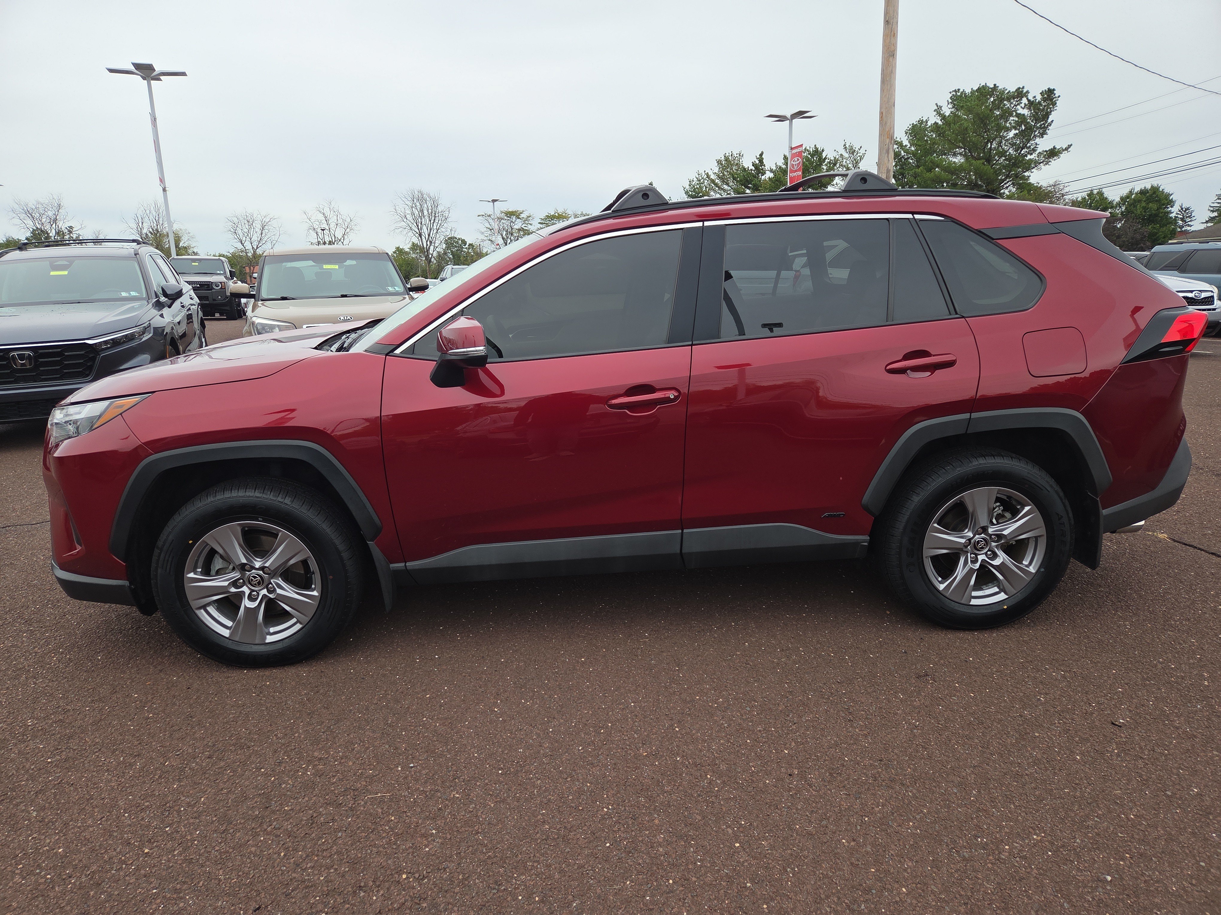 Certified 2023 Toyota RAV4 XLE w/ Convenience Package AWD/4WD image 6