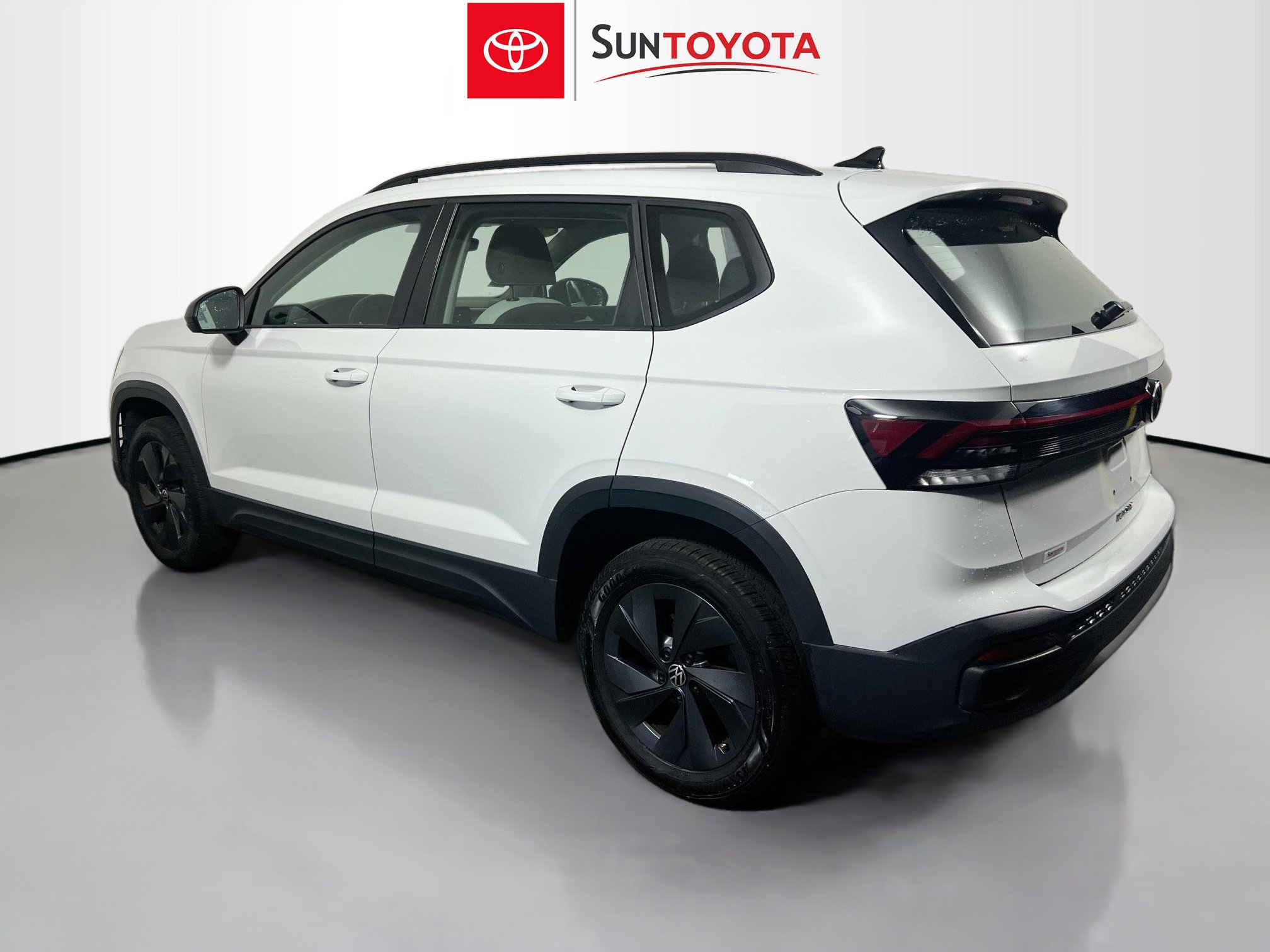 Used 2025 Volkswagen Taos S FWD image 6