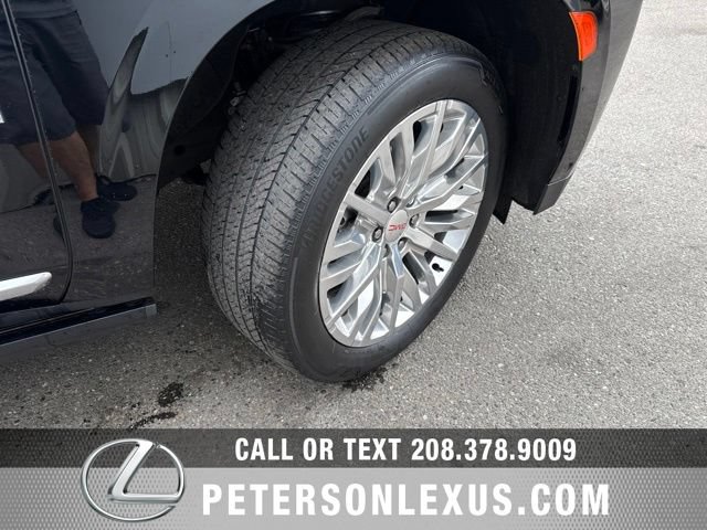 Used 2023 GMC Yukon Denali w/ Denali Reserve Package AWD/4WD image 11