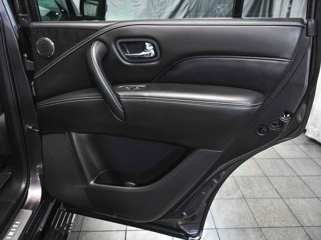 Used 2023 INFINITI QX80 Luxe w/ Cargo Package AWD/4WD image 12
