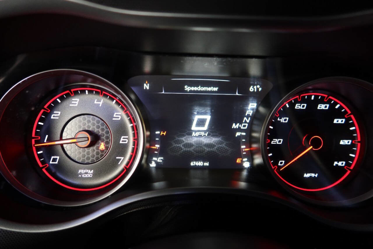 Used 2017 Dodge Charger SXT w/ Rallye Group image 21