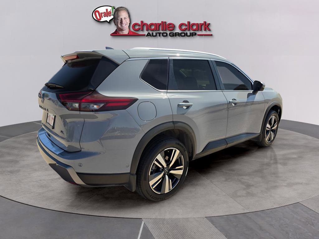 Used 2024 Nissan Rogue SL FWD image 9