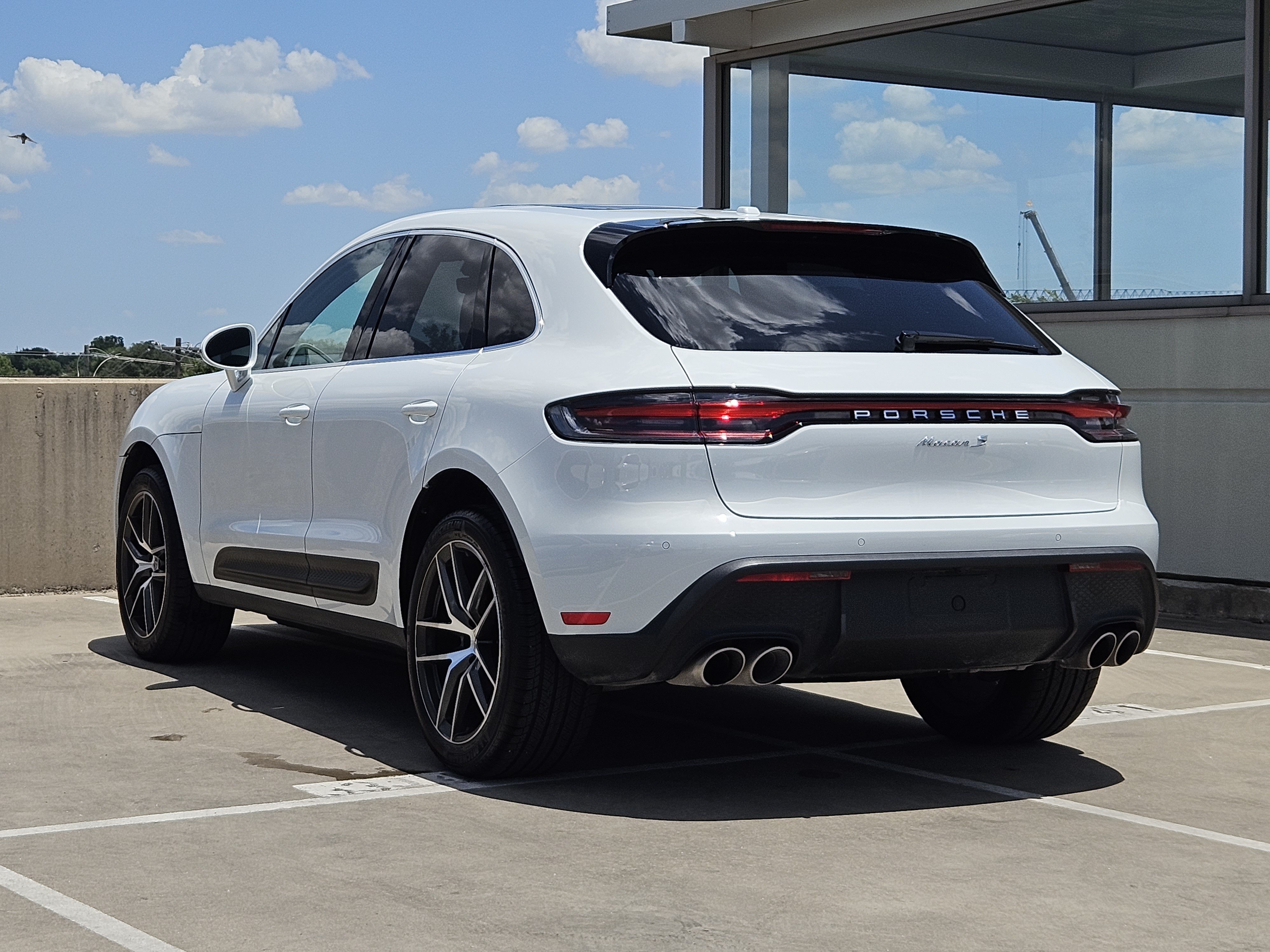 Certified 2026 Porsche Macan S AWD/4WD image 3