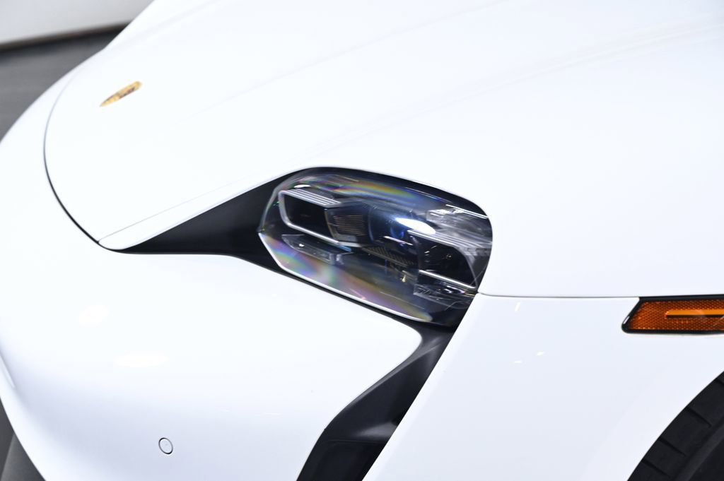Certified 2021 Porsche Taycan 4S AWD/4WD image 25