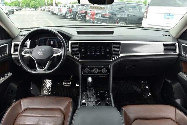 Certified 2023 Volkswagen Atlas SEL Premium AWD/4WD image 7