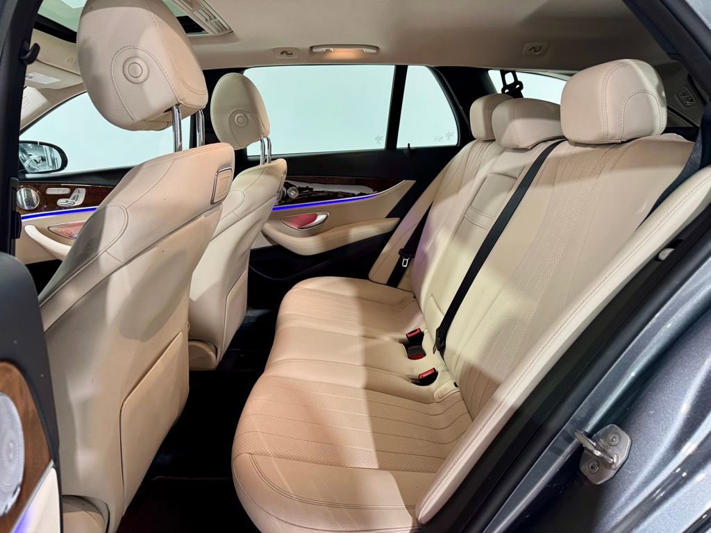 Used 2018 Mercedes-Benz E 400 4MATIC Wagon w/ Premium 1 Package image 28