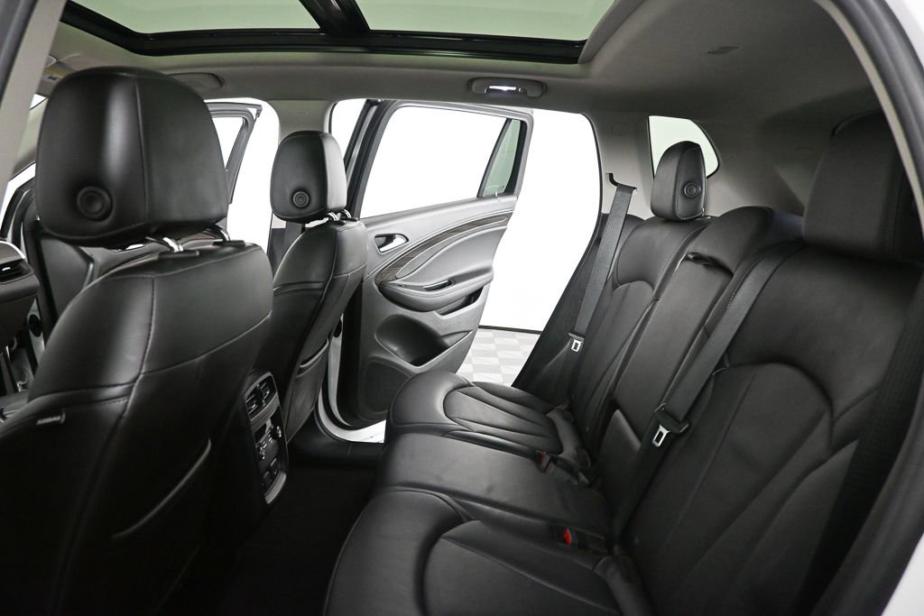 Used 2019 Buick Envision Essence image 18