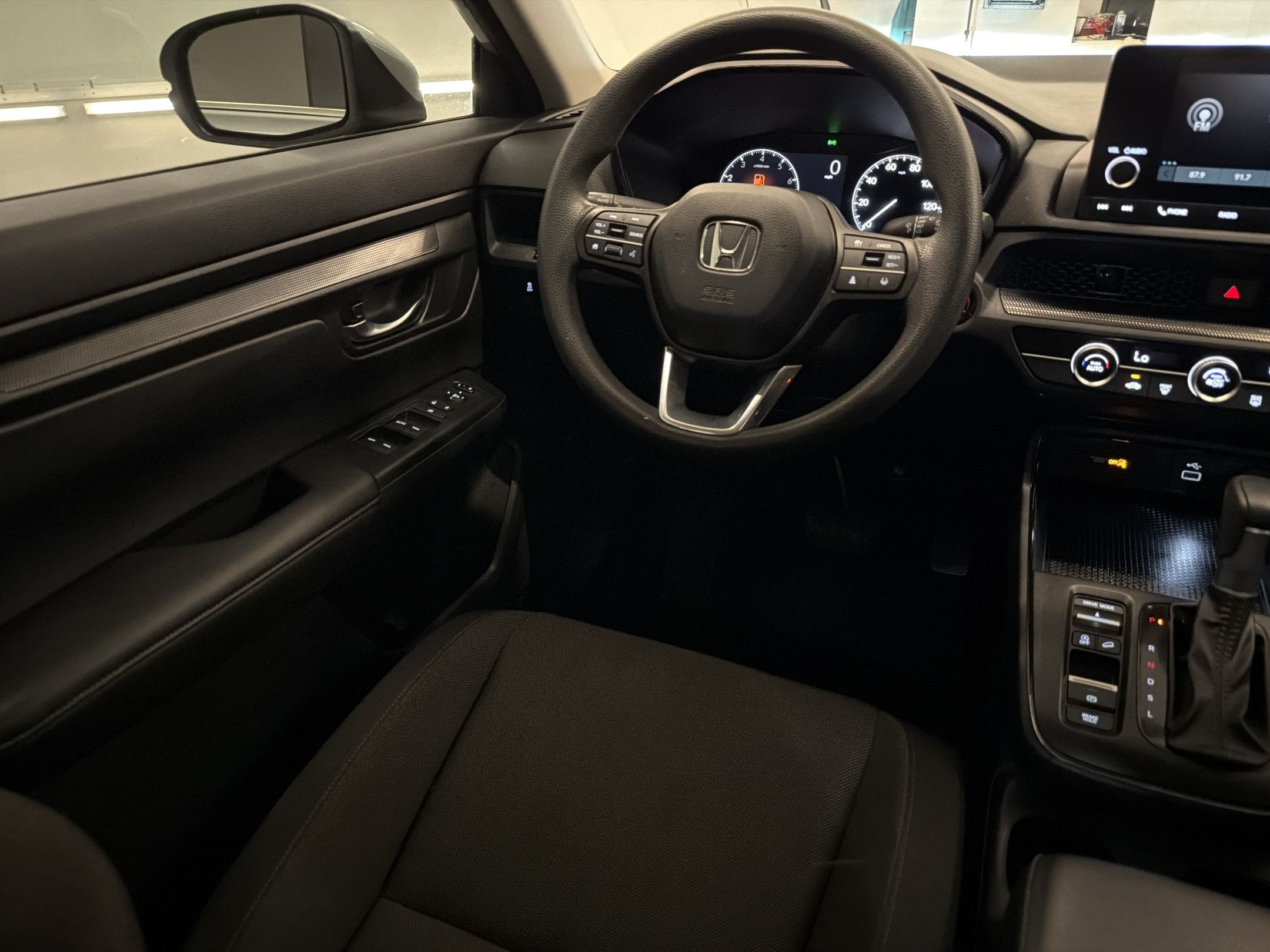 Used 2025 Honda CR-V LX image 27
