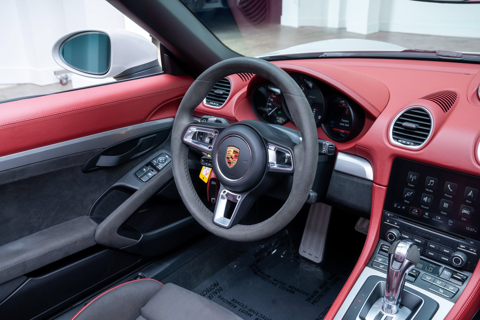 Used 2021 Porsche 718 Boxster Spyder RWD image 16
